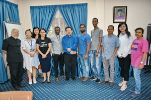 Group photo with all the participants. Mr Patrick Tay is in the middle (blue shirt).